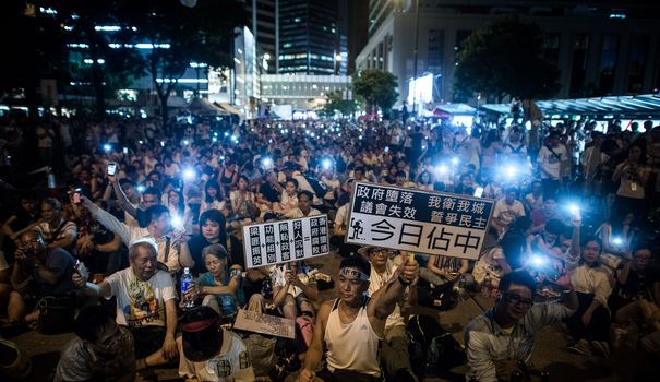 Hong Kong: 26 de persoane arestate după ciocniri între poliție și manifestanți - hong-1413621114.jpg