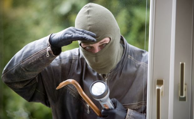 Cum să vă păziți de hoții din locuințe - hot1338388020-1351596065.jpg