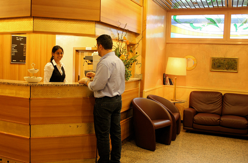 Mai bine de jumătate din hotelurile din România sunt de 3 stele - hoteluri-1445349165.jpg