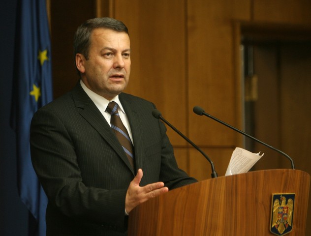 Ministrul Finanțelor: România nu va apela la împrumutul de rezervă de la FMI - ialomitianu-1310643139.jpg