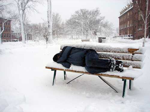 Ministerul Sănătății: Patru persoane au murit în ultimele 24 de ore din cauza gerului - iarna2-1328352368.jpg