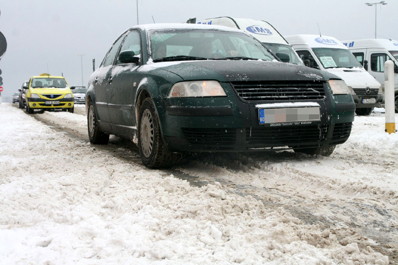 Ce trebuie să știți despre anvelopele de iarnă și amenzile polițiștilor - iarnamasinizapada4-1318357322.jpg