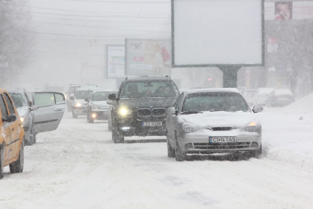 Cum se circulă AZI pe șoselele din județul Constanța - iarnazapadatraficvremerece51-1391337881.jpg