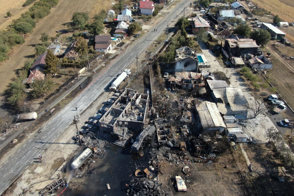 Patronii stației GPL din Crevedia vor să reconstruiască casele afectate de explozii. Localnicii chemați la discuții - id230731inquamphotosgeorgecalins-1693750573.jpg