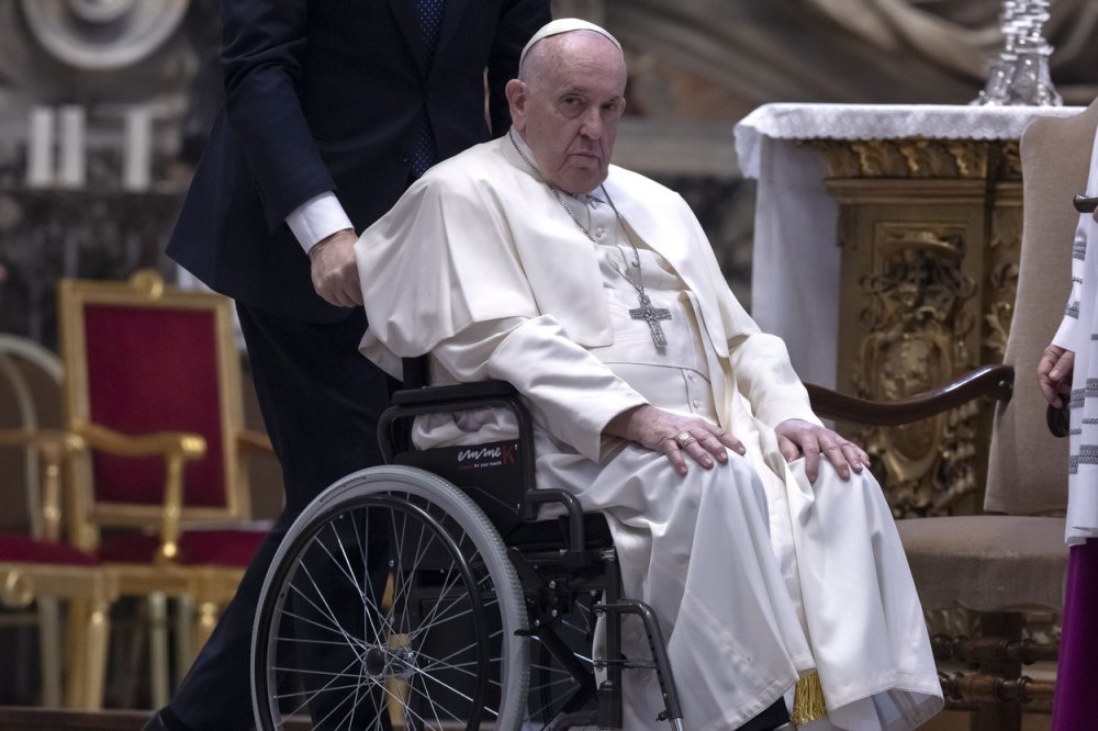 Papa Francisc, internat în spital! Cu ce se confruntă acesta - image20230114260212010papafranci-1680158596.jpg