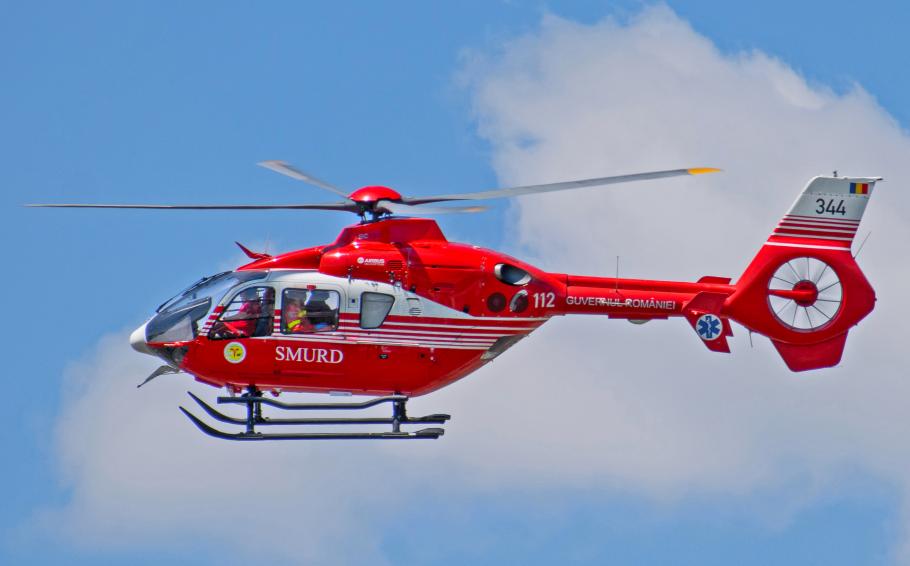 Fată de 14 ani, căutată de mai mulți scafandri. În zonă a fost trimis inclusiv un elicopter SMURD - img-1690611979.jpg