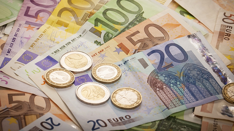 Fondurile europene pot fi folosite în economie pentru combaterea COVID-19 - img201709251427302665-1585658133.jpg