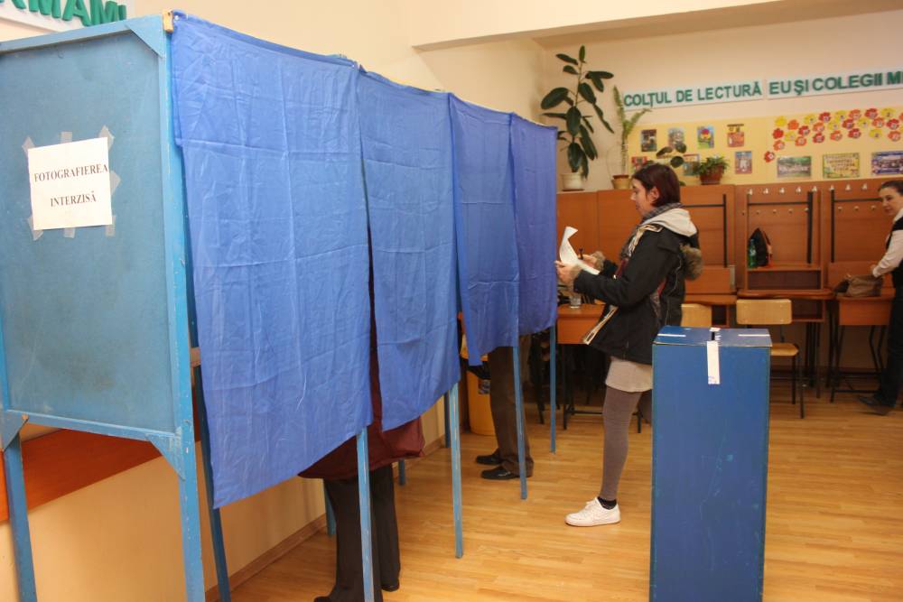 Cum a votat CONSTANȚA / Rezultate parțiale, ora 13.00 - img6510-1416225318.jpg