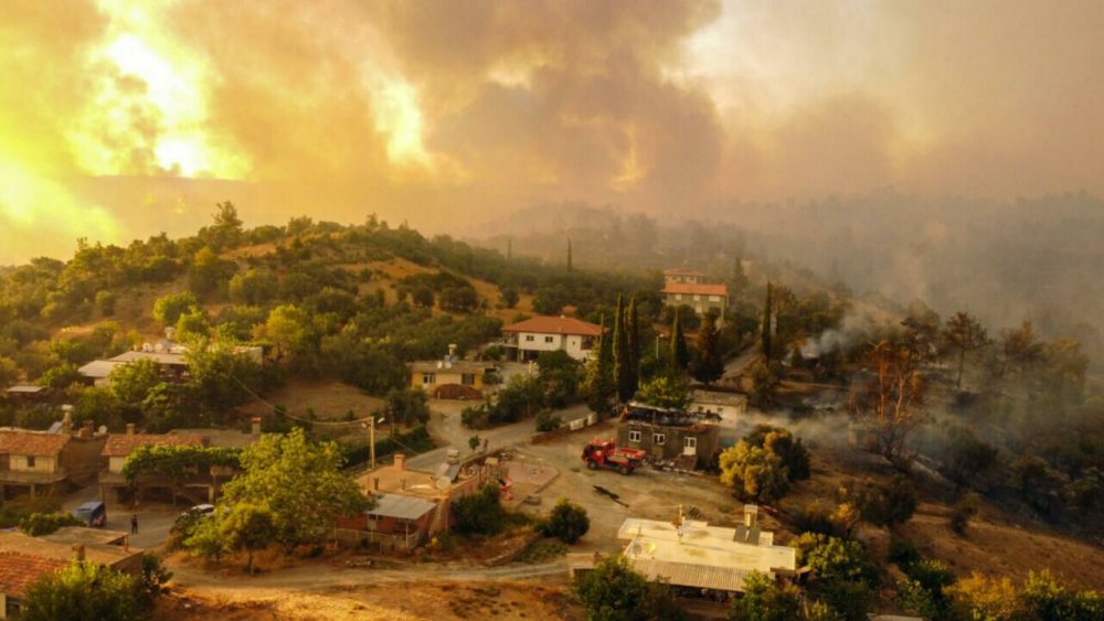 Incendii devastatoare în Grecia, Turcia şi Italia - incendiidevastatoare-1627911461.jpg