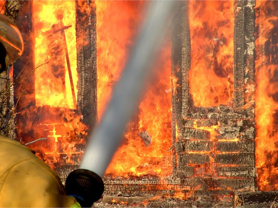 Incendiile au costat anul trecut cel mai mult asiguratorii - incendiileaucostat-1617033339.jpg