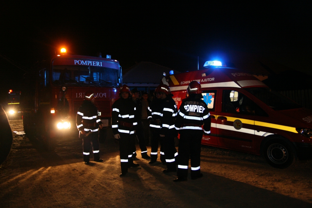 Incendiu în stațiunea Mamaia: un bărbat a ajuns la spital - incendiu-1363347735.jpg