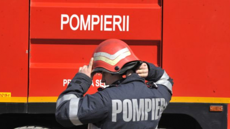 Deblocare de ușă în Constanța! Au intervenit pompierii - incendiuisupompieri1-1587204085.jpg