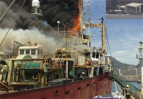 Incendiu pe o navă - fabrică de pește - incendiupeonavafabricadepeste-1478270764.jpg