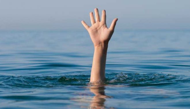 Persoana dispărută aseară în apele mării, la Costineşti, scoasă la mal de valuri, decedată! - inec16014549251628323743-1692080106.jpg
