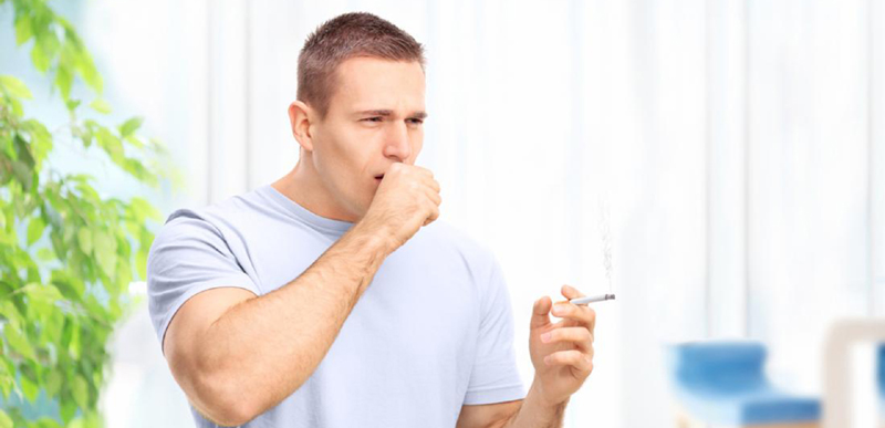 Lipsă crasă de bun simț! Pacienți care fumează în saloanele și holurile spitalelor - infectioase3-1524582929.jpg