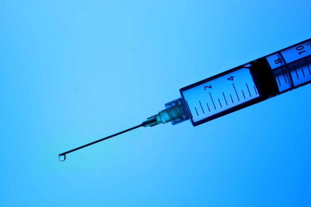 Prima injecție contraceptivă pentru bărbați, disponibilă în curând - injectie-1410430920.jpg