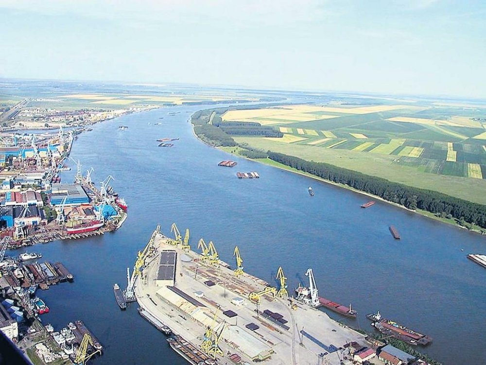 În portul Galați va fi construită o dană pentru navele ro-ro - inportulgalativaficonstruitaodan-1665152411.jpg