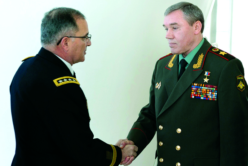 Întrevedere între șeful Statului Major rus și comandantul forțelor NATO în Europa - intalnire-1544710980.jpg