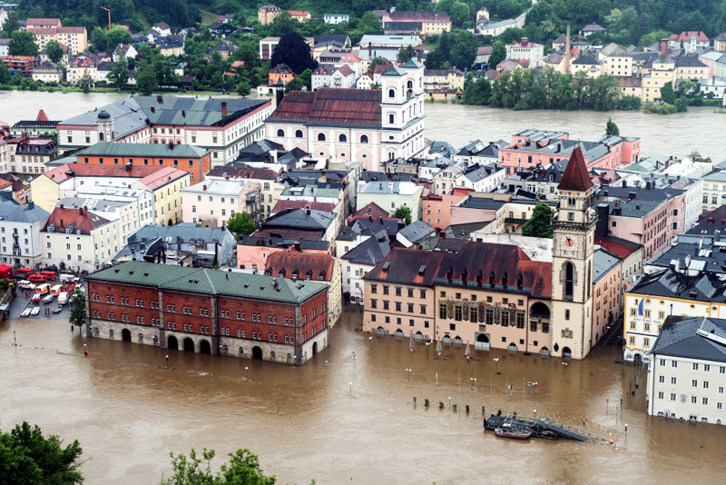 Europa,  răvășită de inundații - inundatii-1370259643.jpg