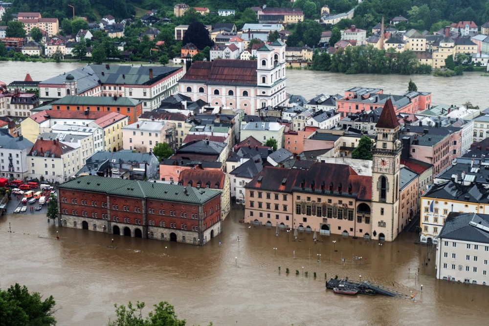 VIDEO. Cea mai mare catastrofă naturală din ultimii 120 de ani, în SERBIA! - inundatii-1400247018.jpg