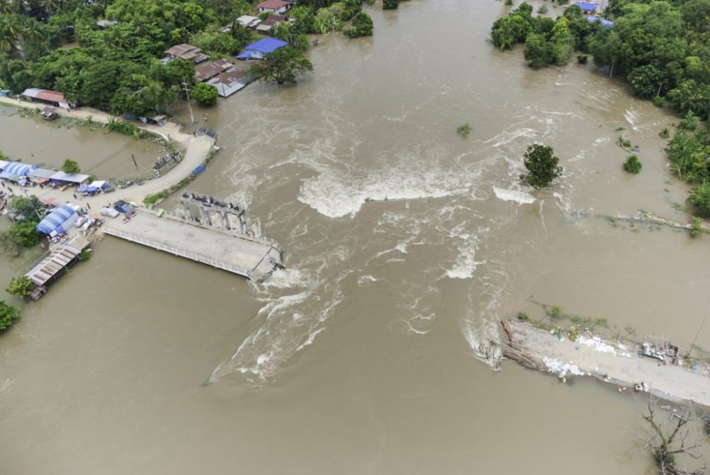 Guvernul alocă peste 377 milioane de lei pentru județele afectate de inundații - inundatii-1631895796.jpg
