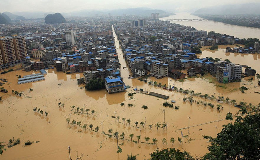 Două milioane de persoane sunt izolate în urma unor inundaţii devastatoare în Bangladesh - inundatiibangladesh-1653226612.jpg