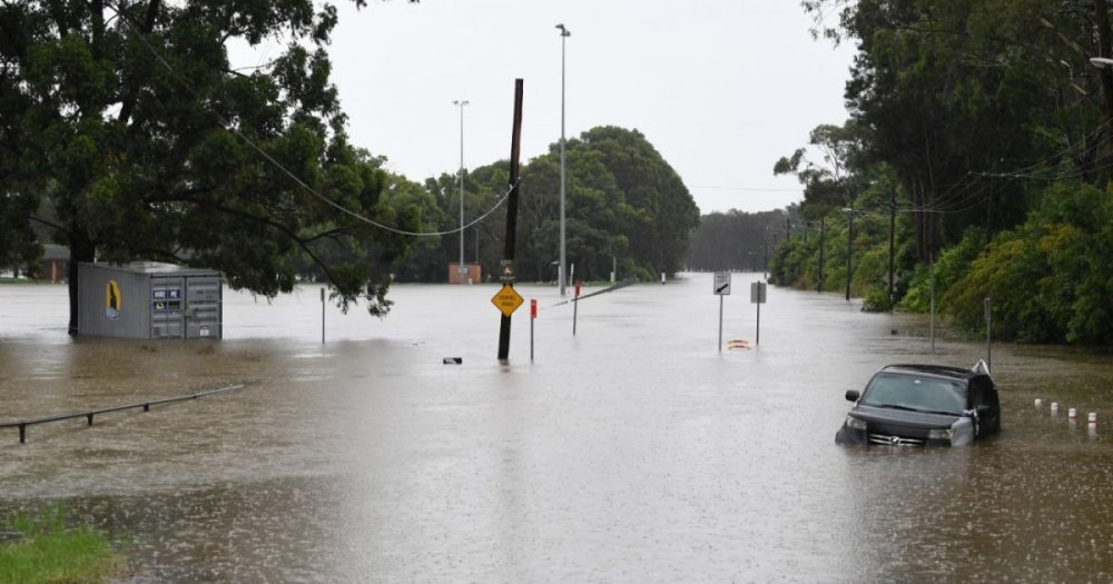 Inundaţii provocate de ploi torenţiale în Sydney. Mii de persoane au primit ordine de evacuare - inundatiisydney-1656856793.jpg