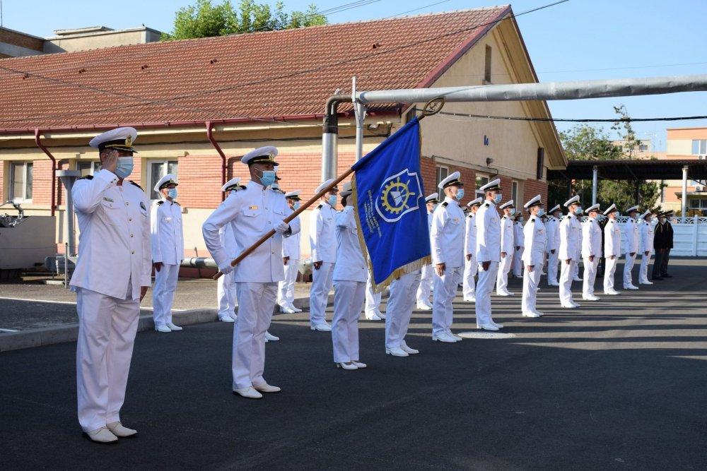 Învățământul postliceal militar de marina a împlinit 123 de ani. Aniversare la Şcoala Militară de Maiştri Militari - invatamantulmilitar-1602155138.jpg