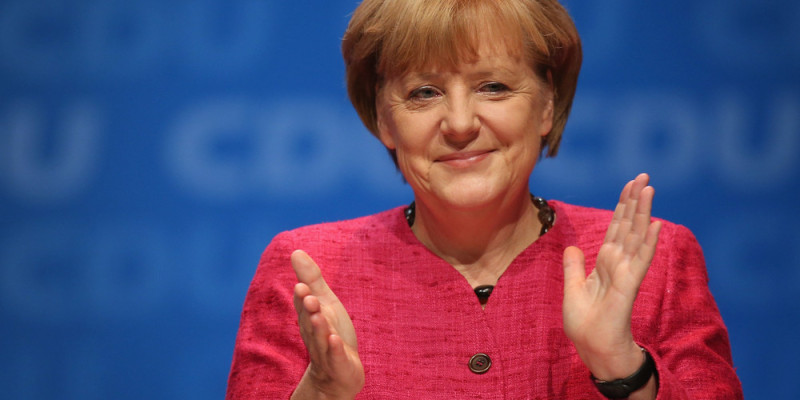 Angela Merkel l-a felicitat pe Klaus Iohannis - iohannisfelicitatangelamerkel800-1416390034.jpg