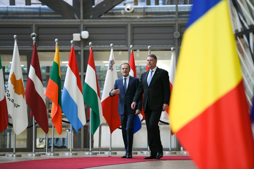 Liderii UE au adoptat Declarația de la Sibiu. Iată ce semnifică - iohannistusk-1557403819.jpg