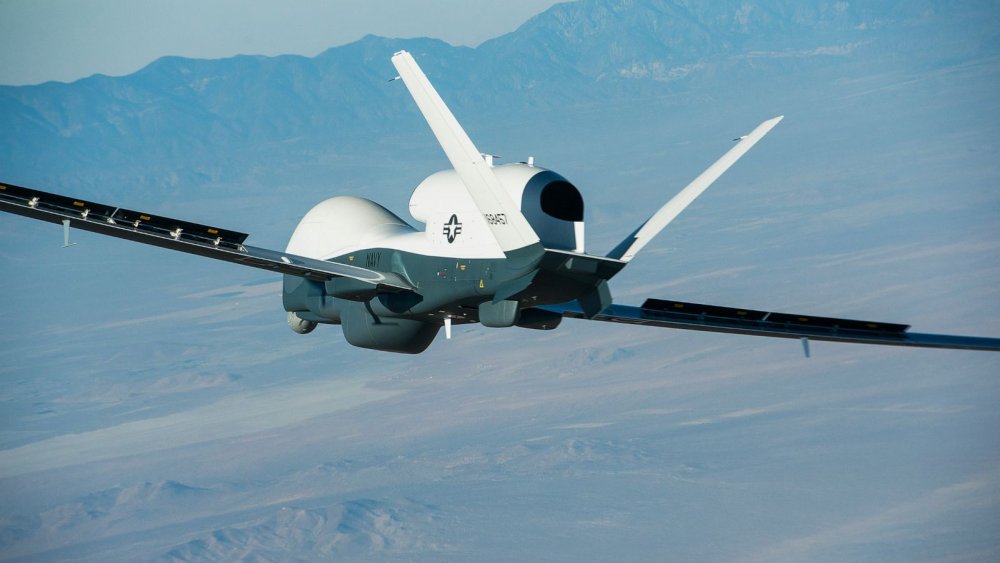 Iranul anunță că a doborât o dronă americană deasupra teritoriului său - iranul-1561058386.jpg