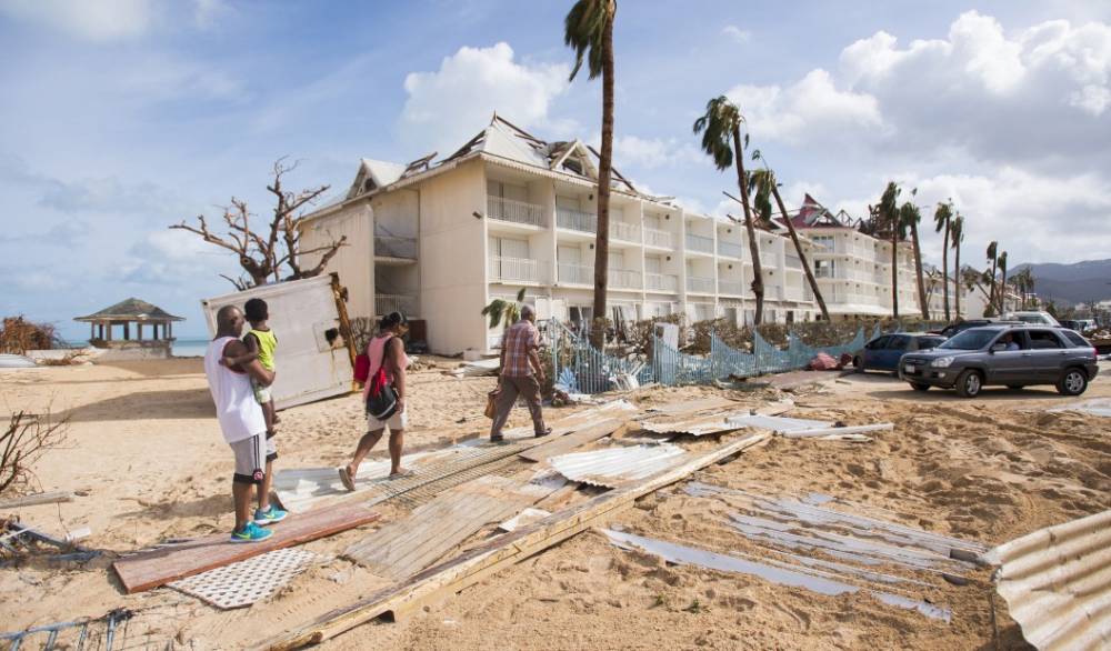Vedetele lăsate fără casele de lux de uraganul Irma - irma-1504877507.jpg