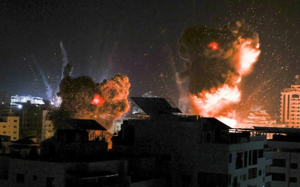 Israelul a atacat din nou Fâşia Gaza, după ce Hamas a trimis baloane incendiare - israelaatacat-1624028168.jpg