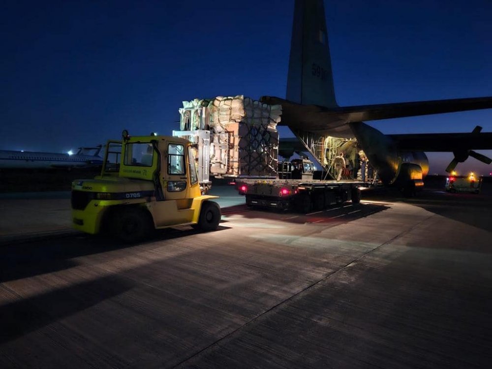România trimite încă două aeronave de sprijin în Libia - isu-1695044958.jpg