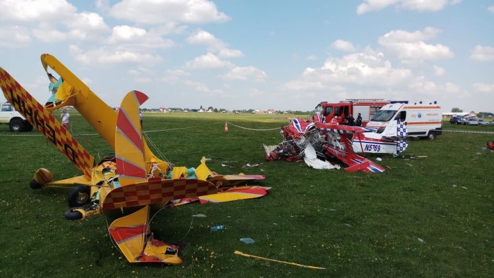 TRAGEDIE AVIATICĂ ÎN ROMÂNIA! Un pilot a murit, după ce două avioane s-au ciocnit în aer - isusuceava40427600-1533376613.jpg