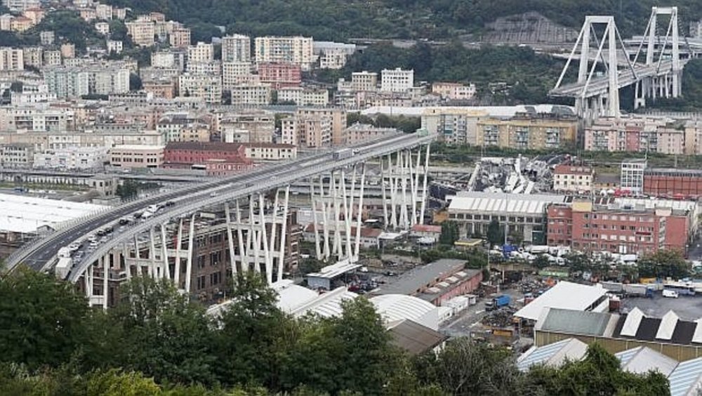 Italia: 10-20 de persoane, încă date dispărute după prăbușirea podului din Genova - italia-1534425267.jpg