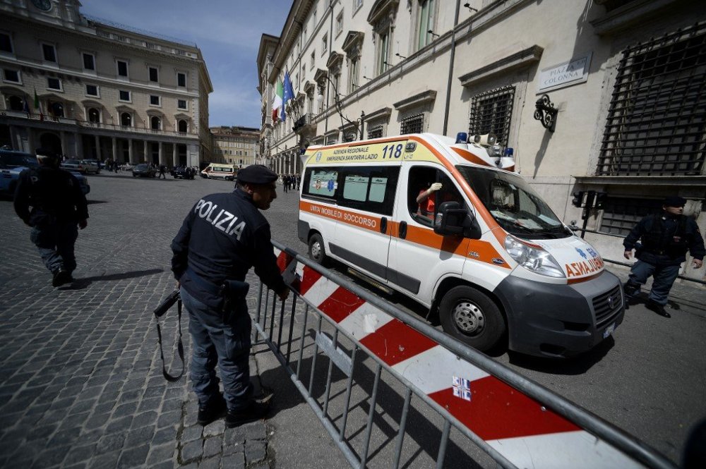 Un român a murit după ce a căzut de la peste 6 metri în Italia - italia-1642404726.jpg