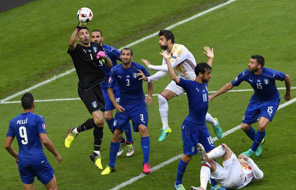 Italia a ELIMINAT Spania, câștigătoarea ultimelor două ediții ale turneului continental - italia2465x390-1467100541.jpg