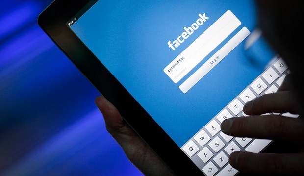 Peste UN MILIARD de utilizatori accesează Facebook de pe un terminal mobil - izc0vxdoeks-1395919305.jpg