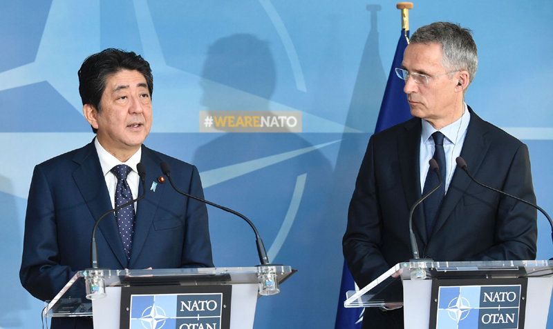 Japonia și NATO doresc creșterea  presiunii asupra Coreei de Nord - japonia-1509461406.jpg