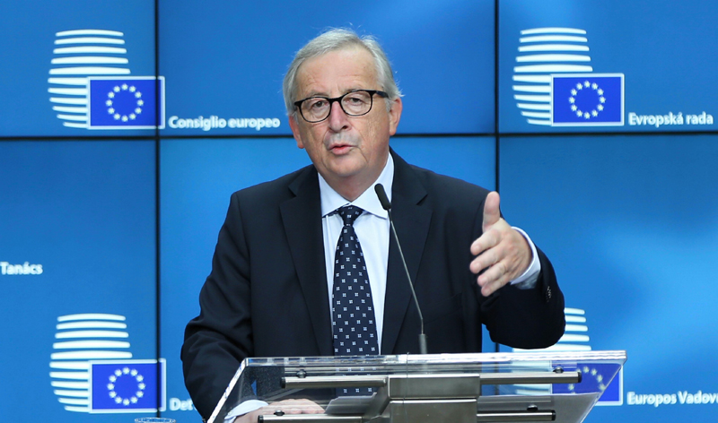 Jean-Claude Juncker, criticat de șeful diplomației ungare - jean-1540918102.jpg
