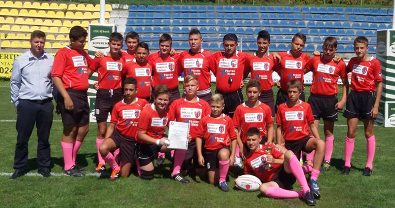 Victoria Cumpăna și CSO Ovidiu vor ultimul trofeu al turneului național de mini-rugby - juniorii-1409855495.jpg