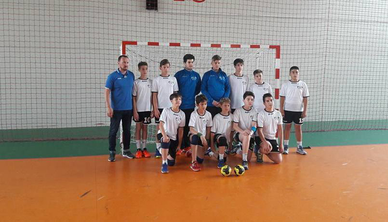 Juniorii de la  HC Dobrogea Sud, la turneul final  de la Baia Mare - juniorii-1528904660.jpg