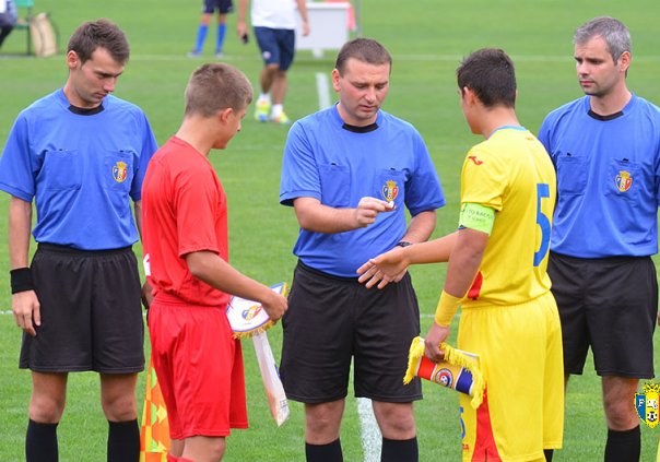 Fotbal: Naționala U16, în cantonament la Târgu Mureș - juniorisursafrf-1451922525.jpg