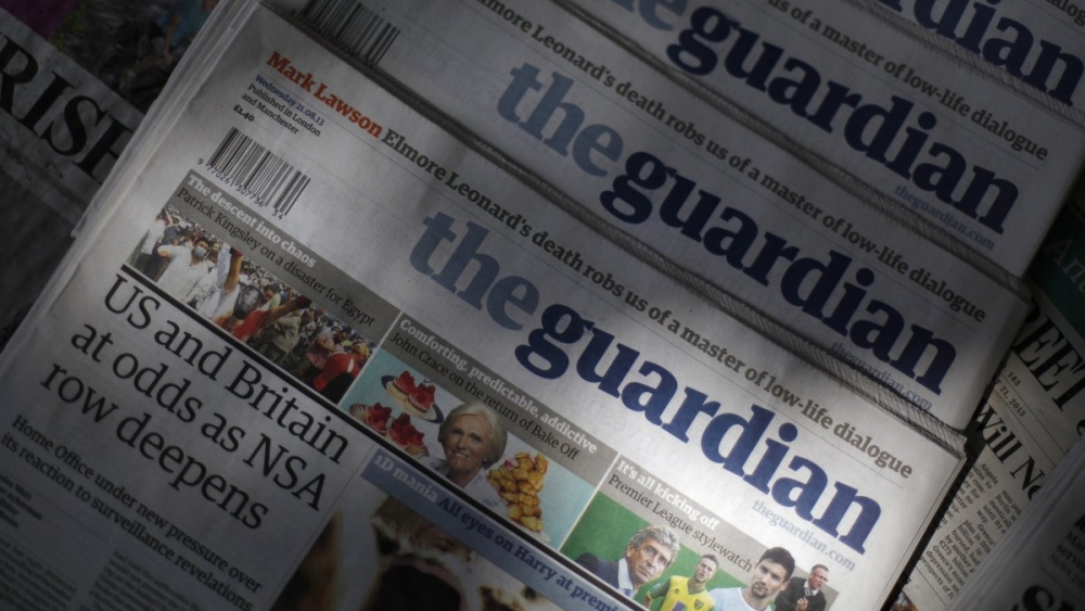 Jurnaliști ai publicației The Guardian, pe litoralul românesc - jurnalistitheguardian-1399199463.jpg