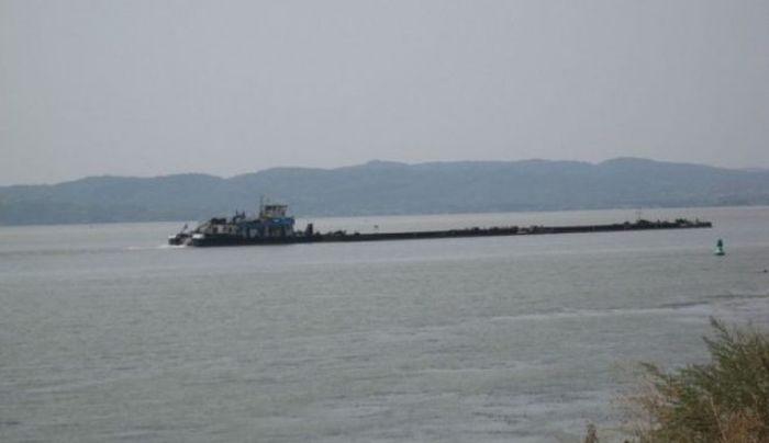 O barjă încărcată cu 1000 de tone de azot s-a scufundat în Dunăre - k2itemssrce4243297969d8990e94fbe-1704478321.jpg