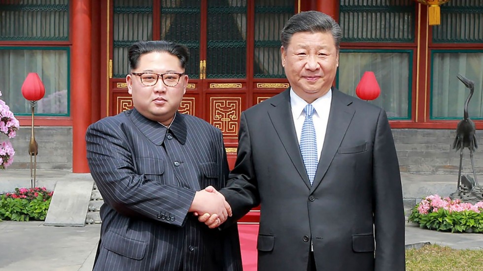 Xi Jinping va face luna viitoare prima sa vizită la Phenian - kim-1534584643.jpg