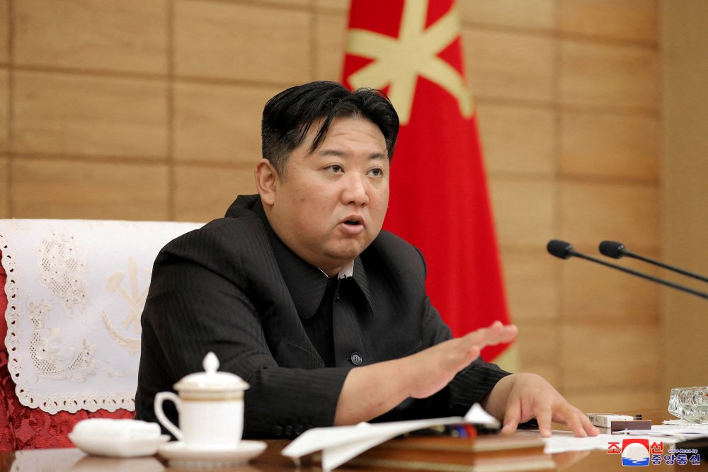 Liderul nord-coreean le ordonă agricultorilor să crească producţia de hrană - kim-coreea-1677767099.jpg