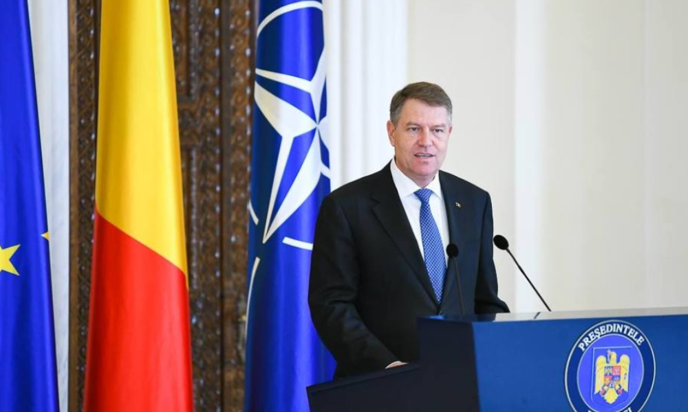 Klaus Iohannis a promulgat legea privind votul anticipat și prin corespondență pentru românii din străinătate - klausiohannis-1563891366.jpg