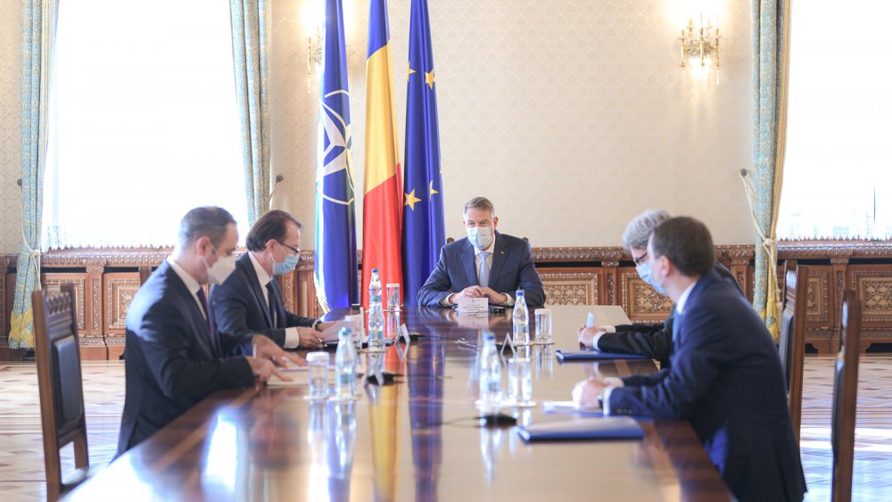 Ședință la Cotroceni. Klaus Iohannis discută cu premierul Cîțu și mai mulți miniștri - klausiohannis-1610016568.jpg